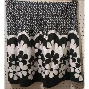 Speechless Black White Floral Skirt Size 13 Daisy